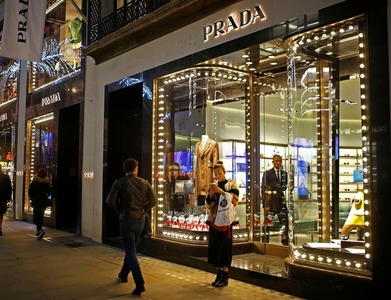 Prada profits recover in second half after virus-driven slump