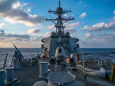 US warship transits Taiwan Strait after admiral's China invasion warning