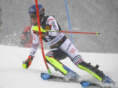 Noel leads after slalom first run in Kranjska Gora