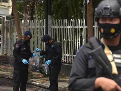Newlywed suicide bombers identified in Indonesia church attack