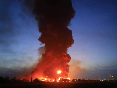 Indonesian oil refinery blaze rages for a second day