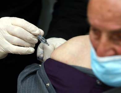 Covid was third leading cause of US deaths in 2020: data