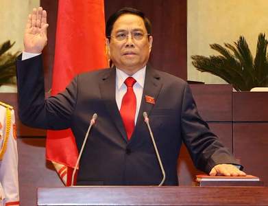 Vietnam picks ex-state security official Chinh as new PM