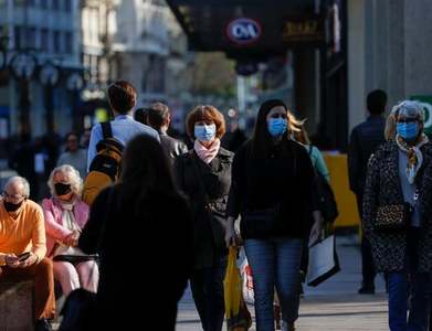 Swedish Services PMI dips to 61.3 points in March