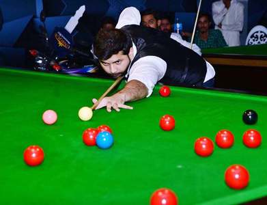 World championship set to have capacity crowd for final at the Crucible