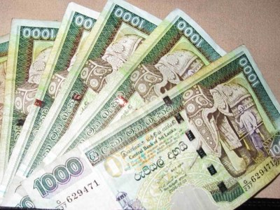Sri Lanka gets emergency China loan as rupee hits record low