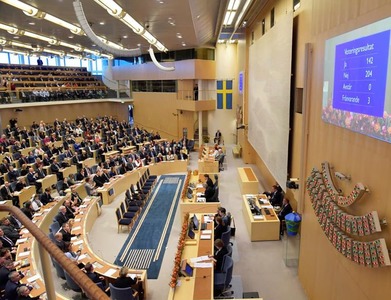 Swedish govt proposes $104bn infrastructure spending plan