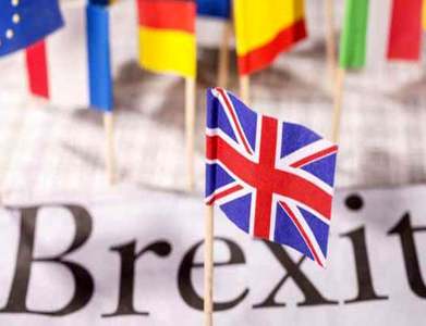 Brexit sparks &pound;1 trillion UK assets switch to EU