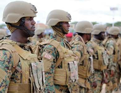 Somali government troops face off with forces loyal to sacked police boss