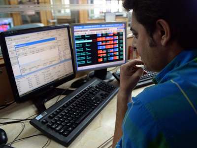 Indian shares end lower as private sector lenders drag