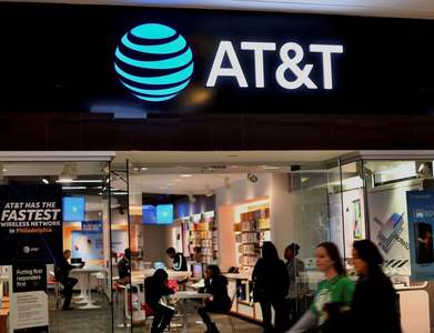 Dish, AT&T sign wireless network deal worth at least $5bn
