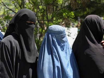 Afghan women bankers 'forced from roles' as Taliban takes control Afghan women bankers 'forced from roles' as Taliban takes control