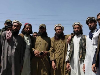 Taliban, opposition fight for Afghan holdout province, top US general warns of civil war