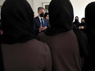 Qatar awards scholarship to Afghan girls' robotics team