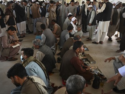 One month after fall of Kabul, economic crisis stalks Taliban One month after fall of Kabul, economic crisis stalks Taliban