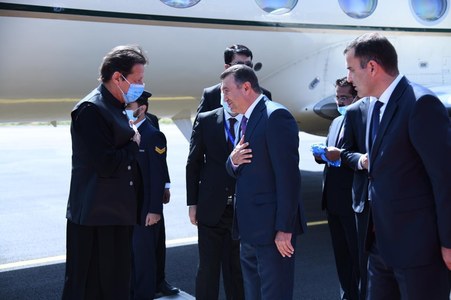Pakistan, Tajikistan to ensure peace in Afghanistan: PM Imran