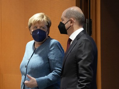 Merkel 'has congratulated Scholz on his election win' Merkel 'has congratulated Scholz on his election win'