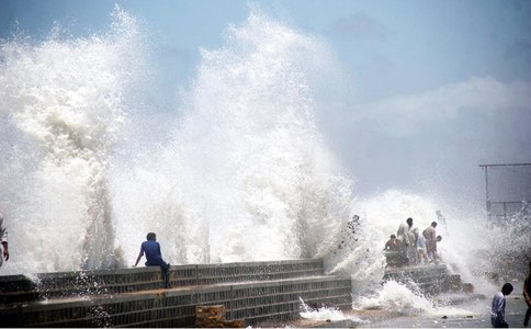 Cyclone Gulab: Karachi gears up for thunderstorm as low pressure system strengthens Cyclone Gulab: Karachi gears up for thunderstorm as low pressure system strengthens