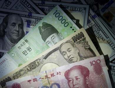 S.Korea's won and Philippine peso rise, US inflation in focus