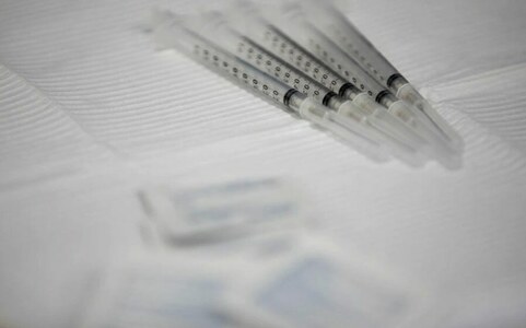 Province of British Columbia to offer COVID-19 booster shots to all residents