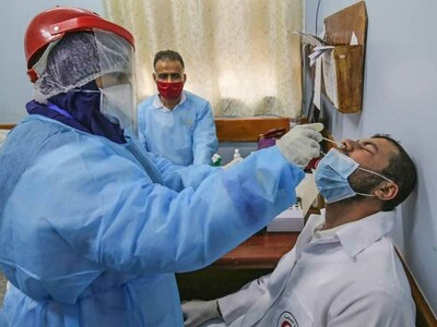 Coronavirus toll at 1100 GMT Monday