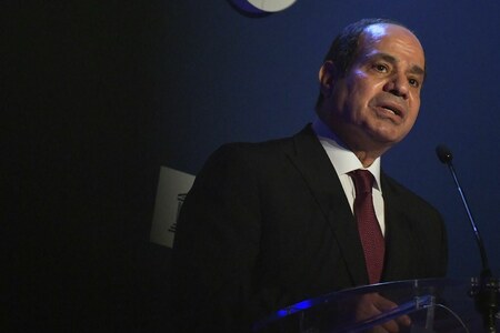 Egypt's Sisi looks to new desert capital to cement legacy