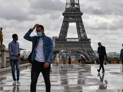 France says 5th Covid wave hitting at 'lightning' speed