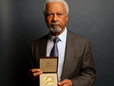 Nobel literature winner Gurnah receives medal in UK