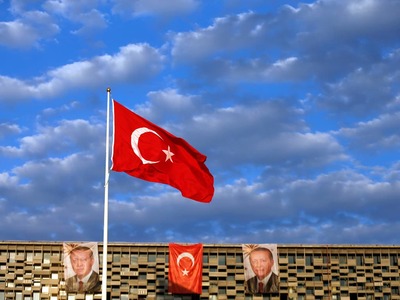 Turkey freezes assets of 770 individuals and a US-based foundation