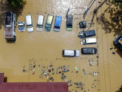 24,000 evacuated, two dead in Indonesian floods