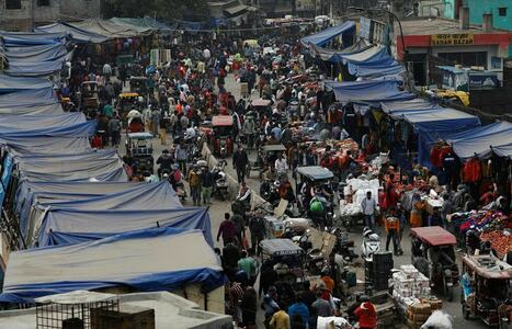 Indian health experts urge preparations for new wave of COVID-19