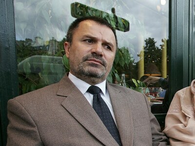 Prominent lecturer and Taliban critic released after arrest: daughter