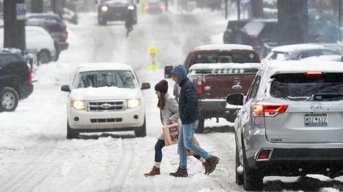 Millions hunker down as storm hits eastern US