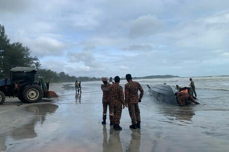 Six Indonesians drown off Malaysia coast