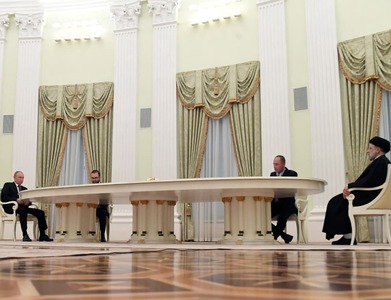 Putin, Raisi hail ties at decisive moment for Iran nuclear deal