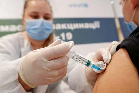 South Korea's daily COVID-19 cases surge as new testing scheme begins