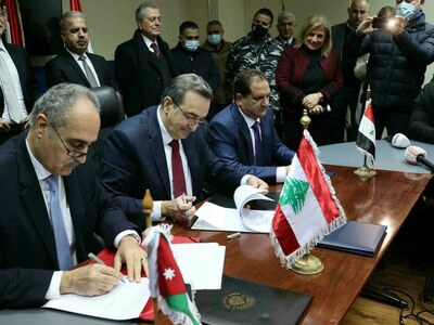 Lebanon signs power deal with Jordan, Syria to boost ailing grid