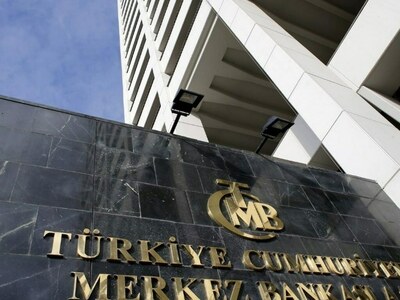 Turkey central bank working to build FX reserves, governor says