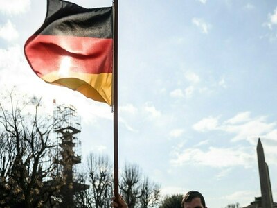 German industry seeks ladder out of supply chain woes