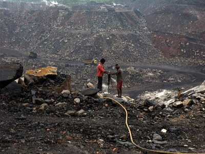 Five killed in eastern Indian coal mine collapse