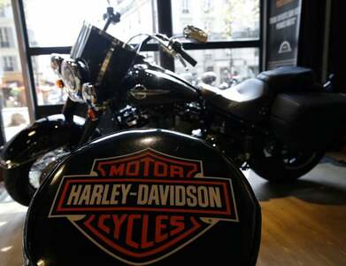 Harley revenue rises 40% on higher motorcycle demand
