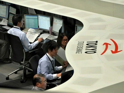 Japan's Nikkei lose most in 3 weeks on Ukraine, US inflation risks