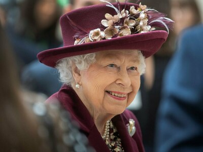 Britain's Queen Elizabeth catches COVID: Palace