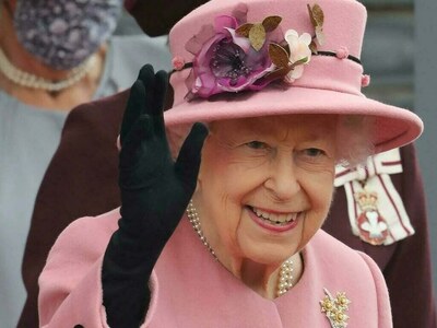 Queen Elizabeth cancels virtual meeting as mild COVID symptoms persist