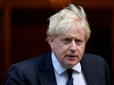 UK calls in finance heads and regulators to talk sanctions