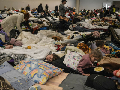 UK to simplify Ukraine refugee process amid outcry