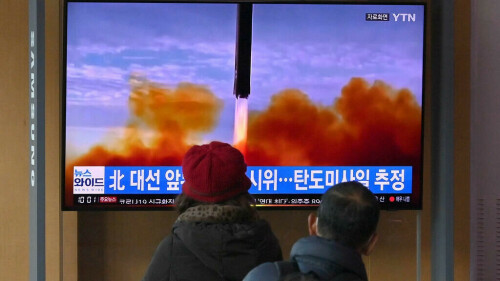North Korea &lsquo;projectile&rsquo; launch ends in failure