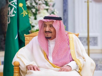 Saudi king receives new pacemaker battery, leaves hospital