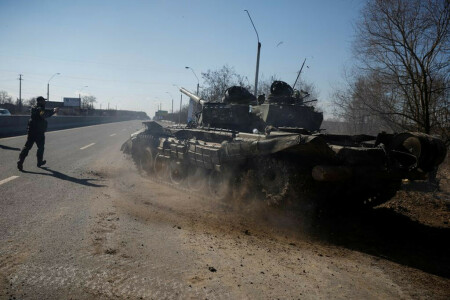 UK says bulk of Russian forces more than 25 kms from centre of Kyiv UK says bulk of Russian forces more than 25 kms from centre of Kyiv