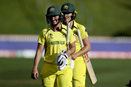 Lanning ton fires Australia to win over South Africa